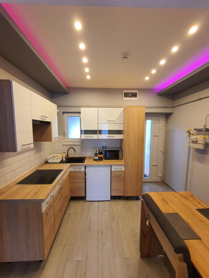 Belvárosi Exkluzív Loft Debrecen Esterno foto