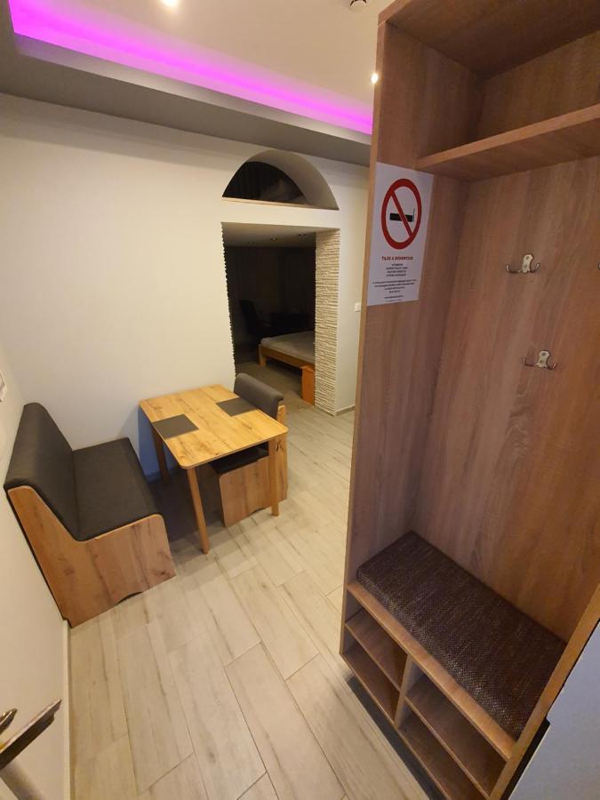 Belvárosi Exkluzív Loft Debrecen Esterno foto