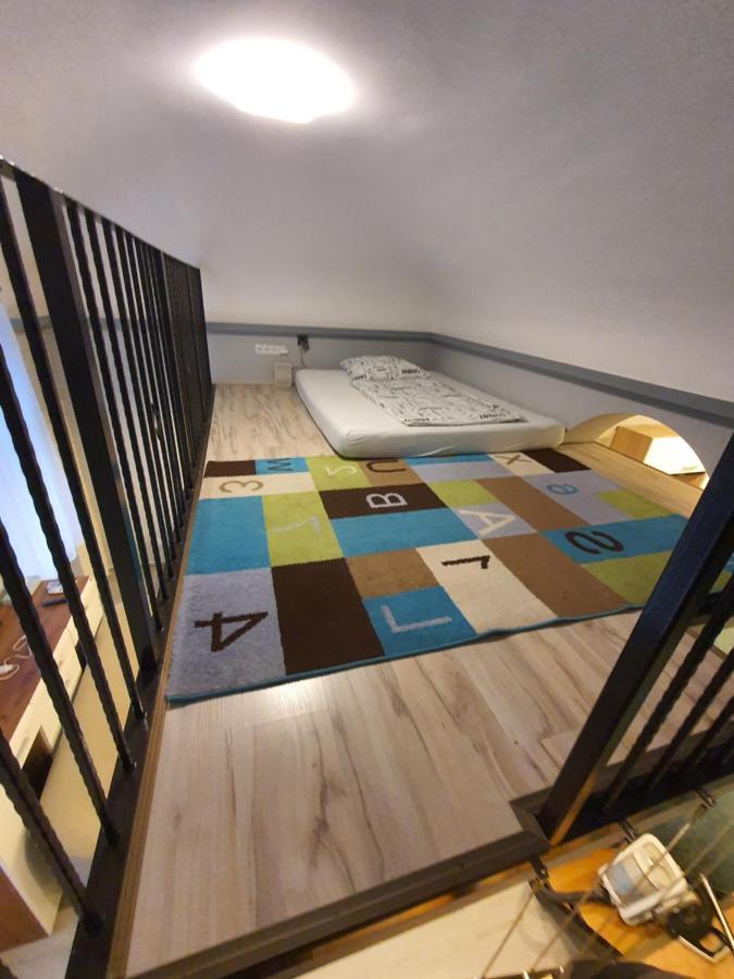 Belvárosi Exkluzív Loft Debrecen Esterno foto